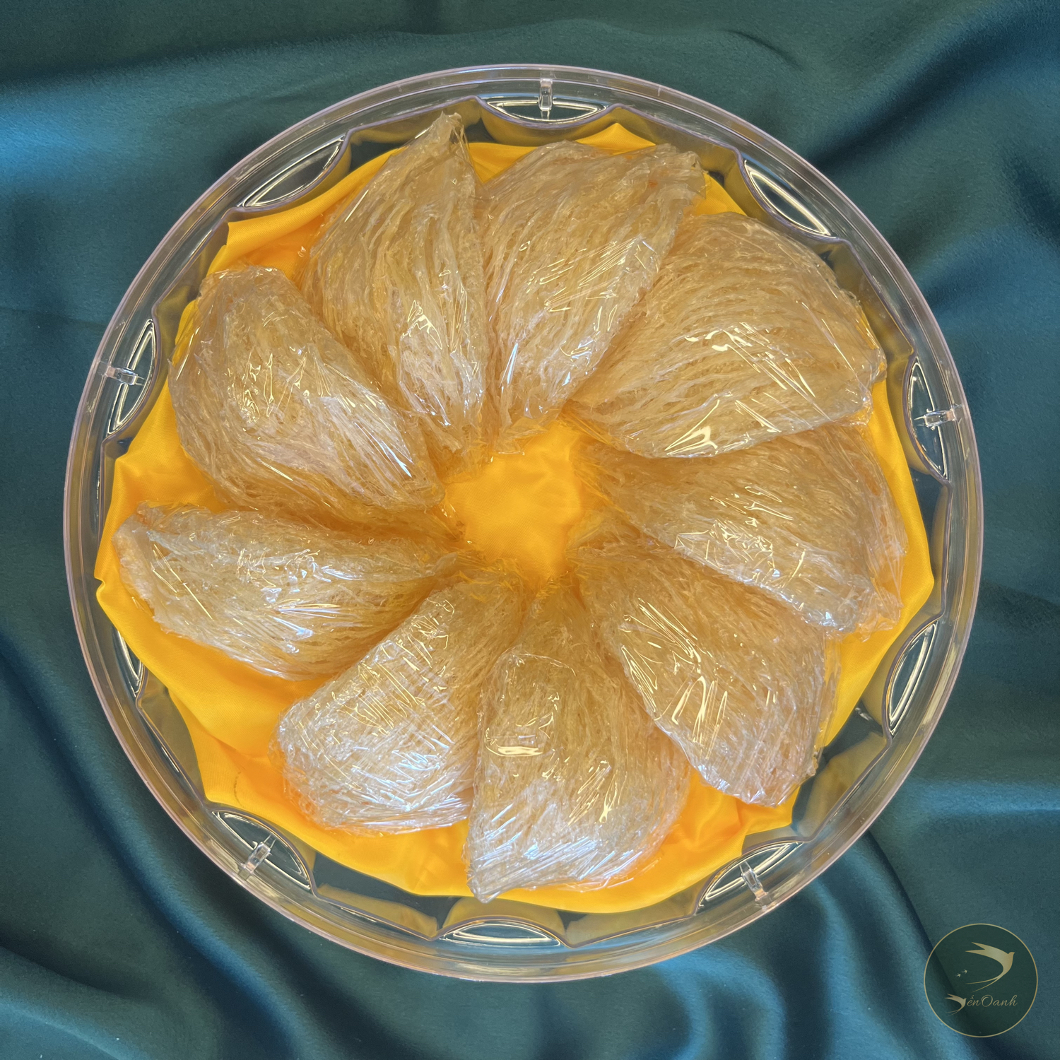 toyen-tinhche-camnhat